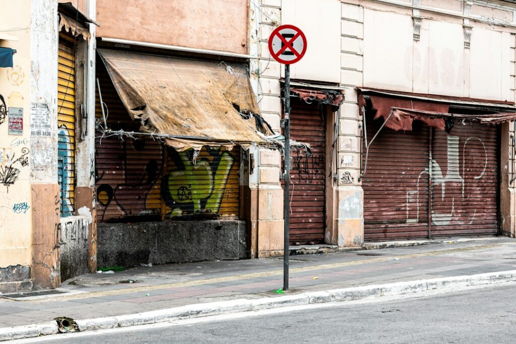 صورة توضيحية لمبانٍ سكنية في سياق خبر عن عقار بالإسكندرية